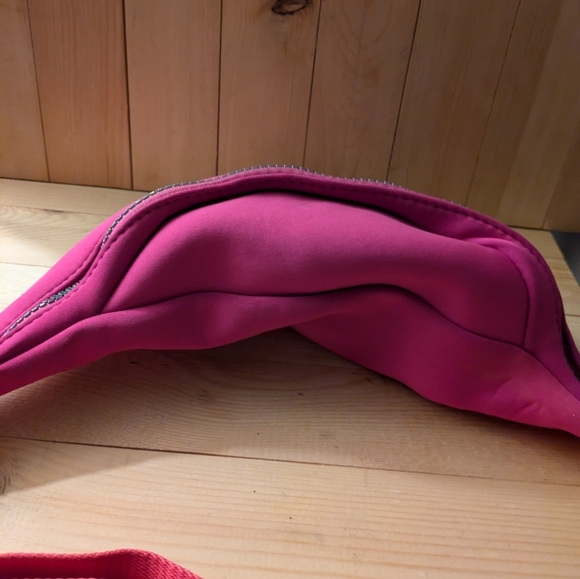 Pink Bed Head Fanny Pack - Picture 7 of 8